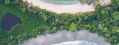 Una vista aérea de los hoteles del Pacífico Central