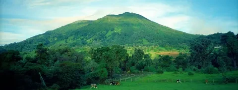 Paisaje de montaña del valle central